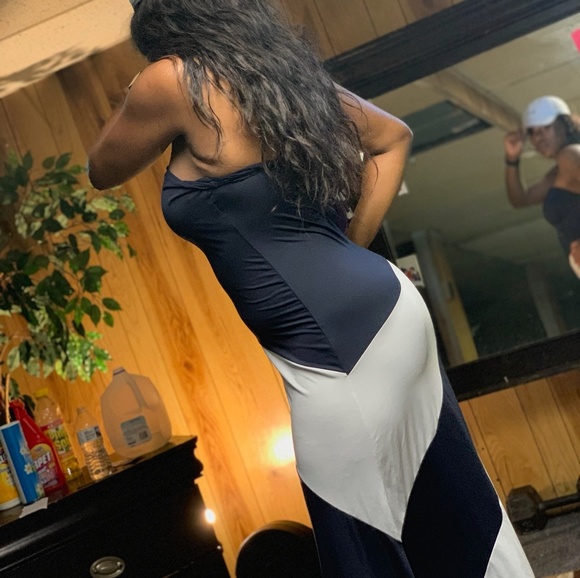 maxi - Picture 4 of 4